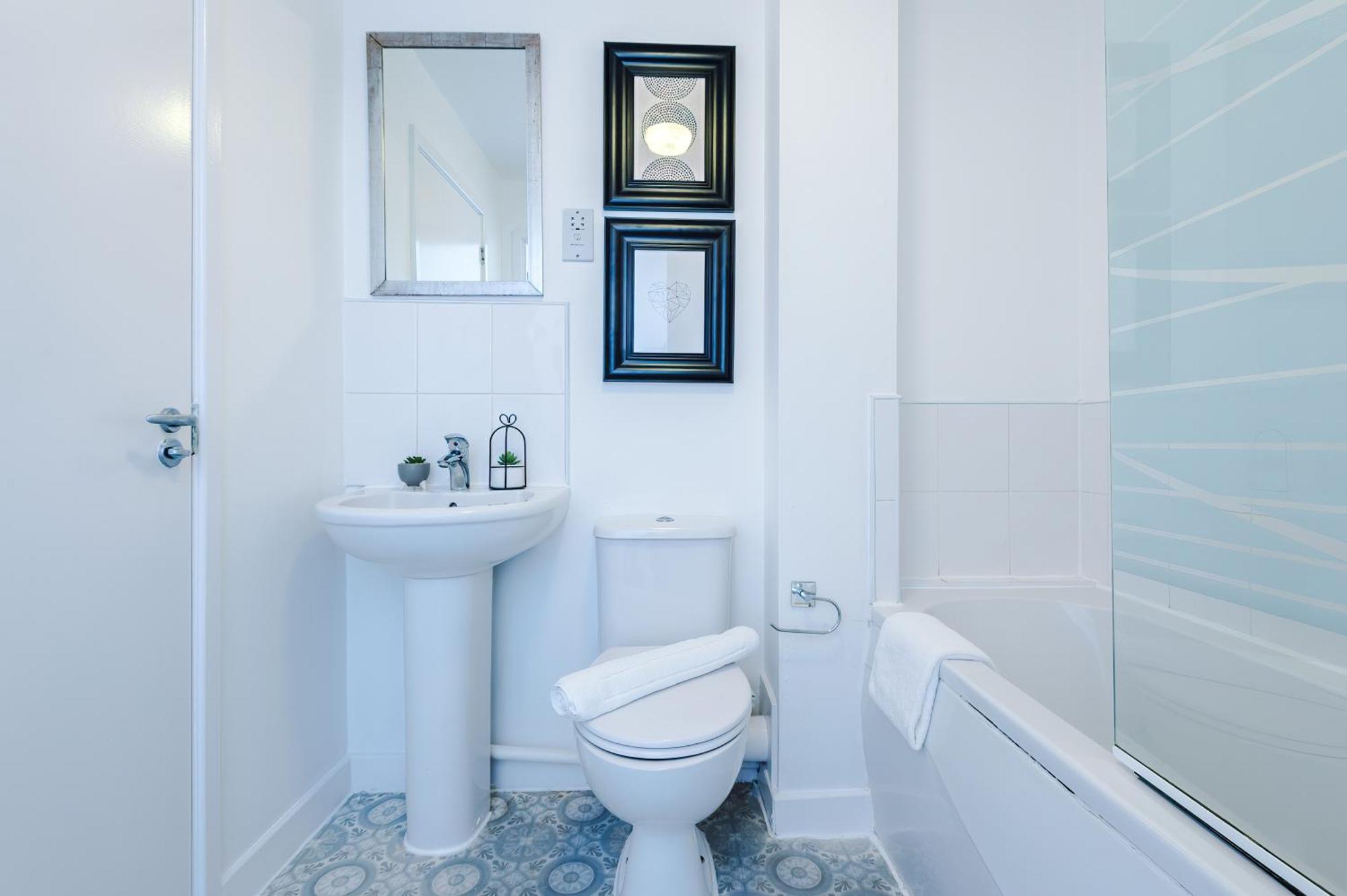 The Consort Serviced Apartment Coventry Buitenkant foto